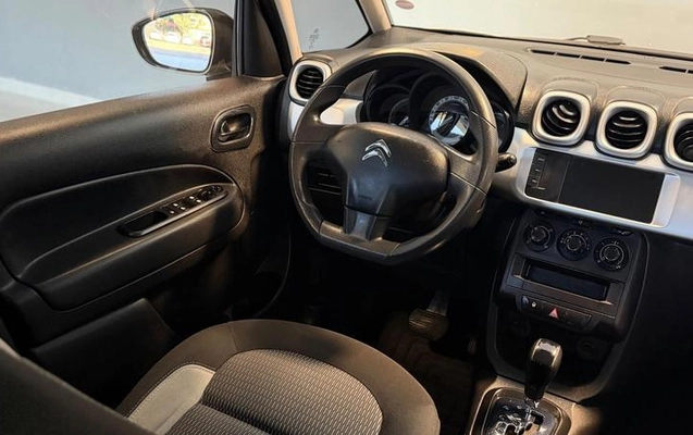 imagem-https://www.socarrao.com.br/sc-vehicle-images-prod/994560/1787158282519-7977779_14_B_e6b5229a26.jpeg