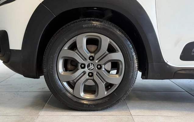 imagem-https://www.socarrao.com.br/sc-vehicle-images-prod/994560/1787158282521-7977779_16_B_3d3cdeca87.jpeg