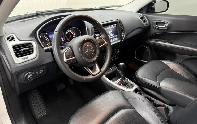 imagem-https://www.socarrao.com.br/sc-vehicle-images-prod/994712/1788269976877-7959939_5_B_343b99cdb0.jpeg