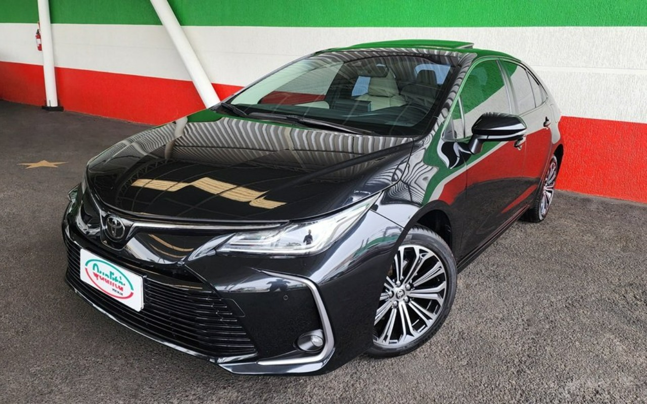 Toyota Corolla ALTIS/A.Premiu. 2.0 Flex 16V Aut na cor Preto em Curitiba / PR - 995923