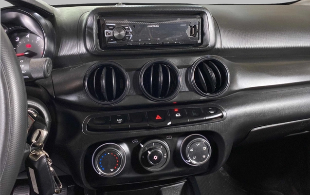imagem-https://www.socarrao.com.br/sc-vehicle-images-prod/995942/1775826532733-003_b5677f8a2ca02f402a12fa165dde8f8a.jpg