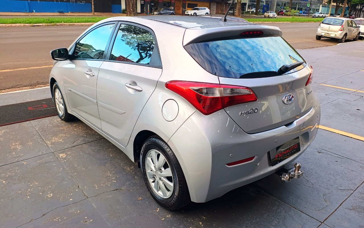 imagem-https://www.socarrao.com.br/sc-vehicle-images-prod/996000/1775827840332-SFlVTkRBSSBIQjIwIDEuNiAyMDE1IFBSQVRBIDUuanBn.jpg