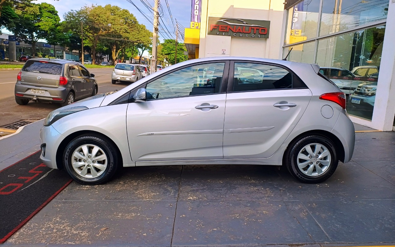 imagem-https://www.socarrao.com.br/sc-vehicle-images-prod/996000/1775827840894-SFlVTkRBSSBIQjIwIDEuNiAyMDE1IFBSQVRBIDkuanBn.jpg