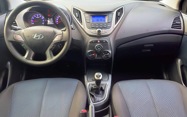 imagem-https://www.socarrao.com.br/sc-vehicle-images-prod/996000/1775827841028-SFlVTkRBSSBIQjIwIDEuNiAyMDE1IFBSQVRBIDEwLmpwZw.jpg