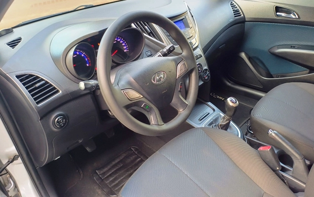 imagem-https://www.socarrao.com.br/sc-vehicle-images-prod/996000/1775827841375-SFlVTkRBSSBIQjIwIDEuNiAyMDE1IFBSQVRBIDEzLmpwZw.jpg