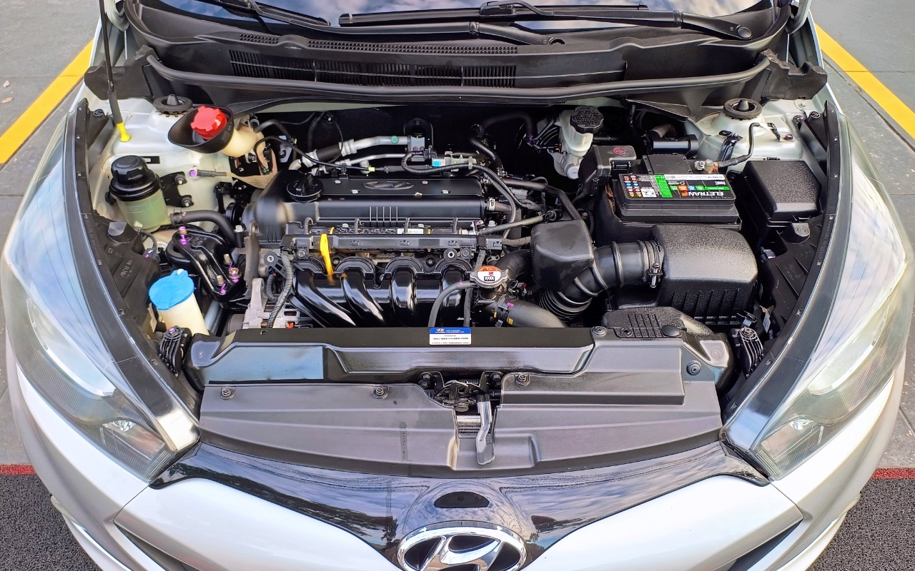 imagem-https://www.socarrao.com.br/sc-vehicle-images-prod/996000/1775827842190-SFlVTkRBSSBIQjIwIDEuNiAyMDE1IFBSQVRBIDIwLmpwZw.jpg
