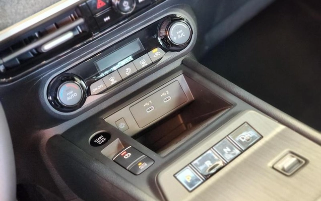imagem-https://www.socarrao.com.br/sc-vehicle-images-prod/996147/1788186104373-7969105_3_B_5b13b59303.jpeg