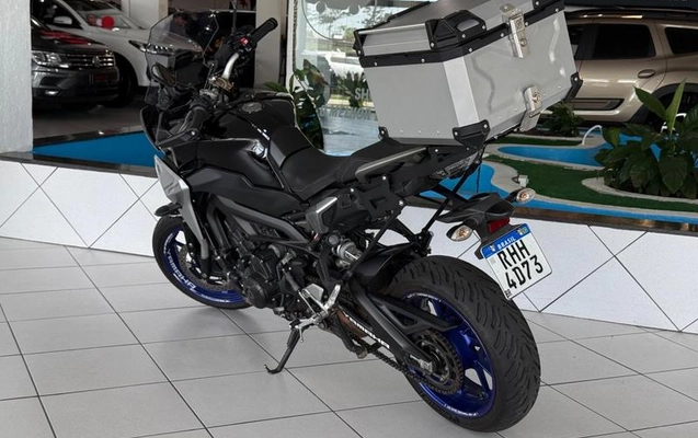 imagem-https://www.socarrao.com.br/sc-vehicle-images-prod/996190/1782848645500-7954151_1_B_44851f7f47.jpeg