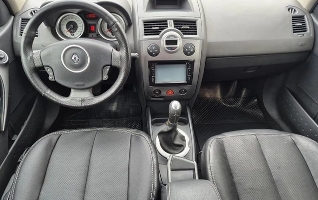 imagem-https://www.socarrao.com.br/sc-vehicle-images-prod/996202/1788552316515-7950687_7_B_7a3067a088.jpeg
