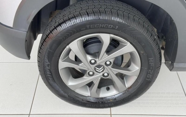 imagem-https://www.socarrao.com.br/sc-vehicle-images-prod/996363/1786967716760-7980361_14_B_0f7bd637e8.jpeg
