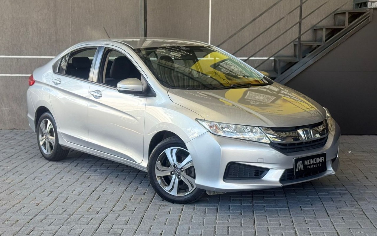 Honda City Sedan LX 1.5 Flex 16V 4p Aut. na cor Prata em Curitiba / PR - 996844