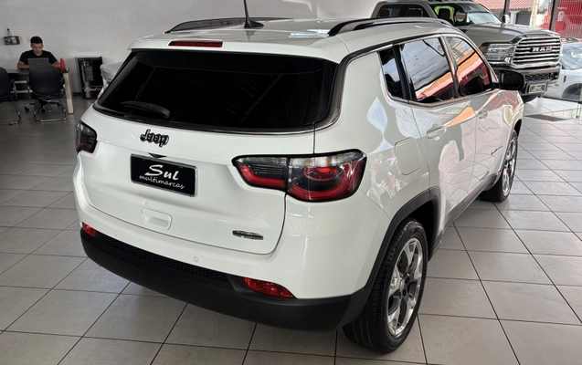 imagem-https://www.socarrao.com.br/sc-vehicle-images-prod/997164/1788292029111-GU277WElIEy9rRGIdbioD2TPhUHwaBqa.jpg