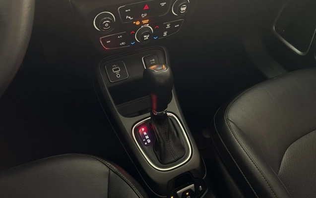 imagem-https://www.socarrao.com.br/sc-vehicle-images-prod/997164/1788292029124-TjjXsYpNQKrsK1wZ48KuBqhAF4ZQsrIt.jpg