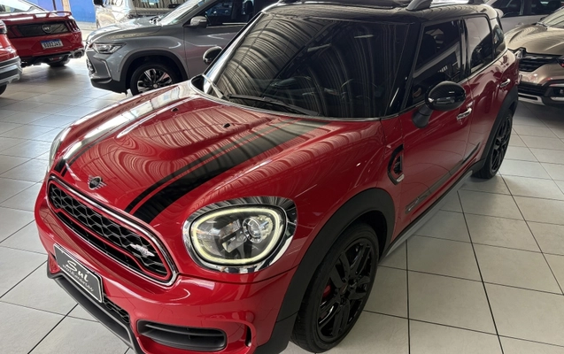 imagem-https://www.socarrao.com.br/sc-vehicle-images-prod/997178/1788293361537-JDiNBcDuSWJyF6EH6usJFdpC3VXjl7f8.jpg