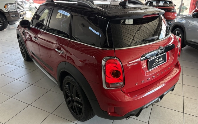imagem-https://www.socarrao.com.br/sc-vehicle-images-prod/997178/1788293361540-MuJxDeiGgoI4KQkLvRt1yeEQFuoZm9CE.jpg