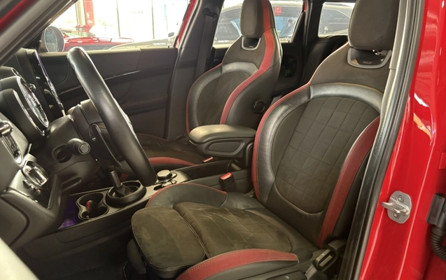 imagem-https://www.socarrao.com.br/sc-vehicle-images-prod/997178/1788293361552-0Gk3Zyfod1SlA23RIAx1y7FzE92uHzfP.jpg