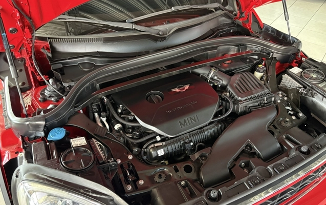 imagem-https://www.socarrao.com.br/sc-vehicle-images-prod/997178/1788293361566-4wW43XL3UcZ96QX5hW1fHdAxfV6ViHcG.jpg