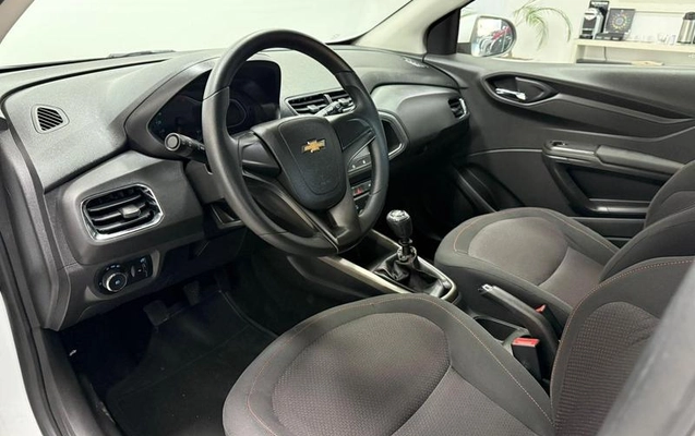 imagem-https://www.socarrao.com.br/sc-vehicle-images-prod/997207/1789415705490-7037161_10_B_14c08c5ec6.jpeg