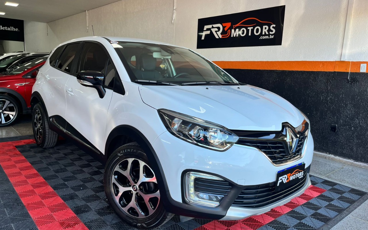Renault Captur Intense 1.6 16V Flex 5p Aut. na cor Branco no Gravataí / RS - 997333