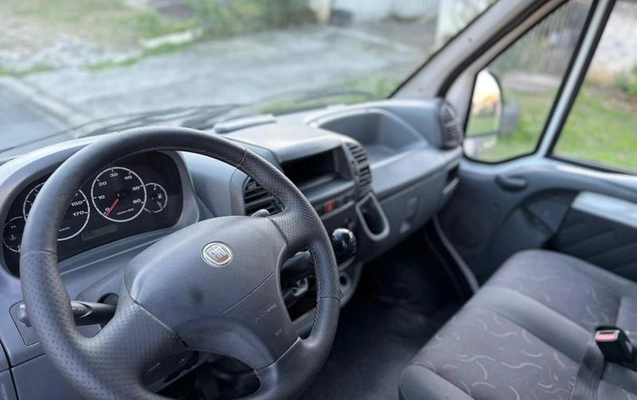imagem-https://www.socarrao.com.br/sc-vehicle-images-prod/997355/1792699902454-7981659_4_B_429b025224.jpeg