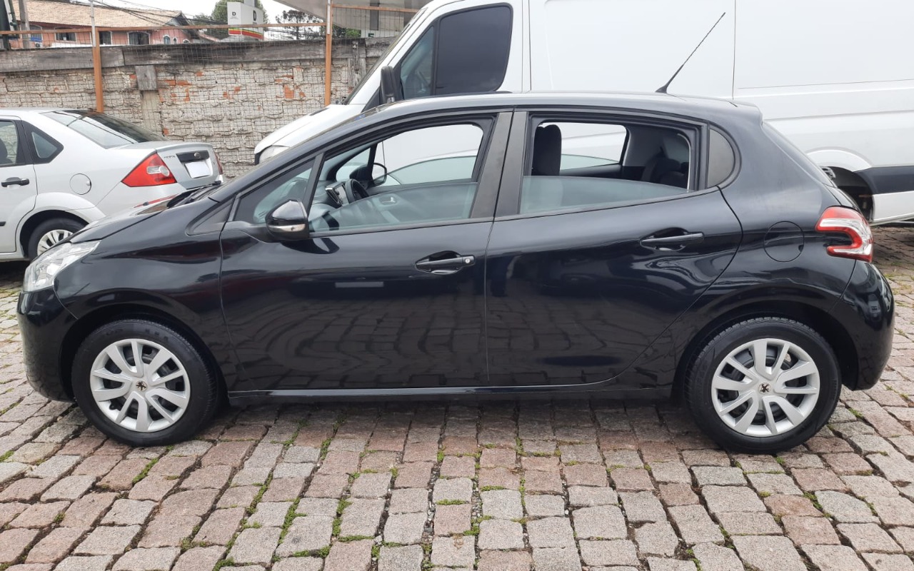 imagem-https://www.socarrao.com.br/sc-vehicle-images-prod/997360/1775846884581-SU1HLTIwMjYwNDEwLVdBMDAxMi5qcGc.jpg