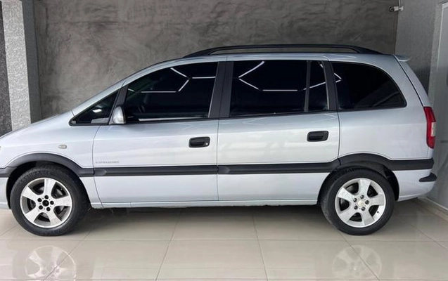 imagem-https://www.socarrao.com.br/sc-vehicle-images-prod/997765/1787702496353-7882804_1_B_9ba36b04cc.jpeg