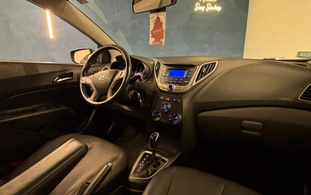 imagem-https://www.socarrao.com.br/sc-vehicle-images-prod/998130/1776089795518-a5f7f5e4-bd39-45e6-af91-b9141bfdcb31.jpg