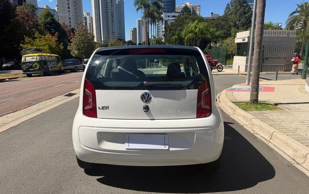imagem-https://www.socarrao.com.br/sc-vehicle-images-prod/998132/1789159301254-7975932_13_B_eb7e4507d4.jpeg