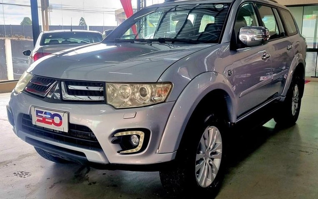 imagem-https://www.socarrao.com.br/sc-vehicle-images-prod/998551/1789422821604-7982817_4_B_c199145081.jpeg