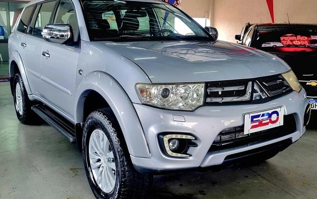 imagem-https://www.socarrao.com.br/sc-vehicle-images-prod/998551/1789422821609-7982817_4_B_20d5eed543.jpeg