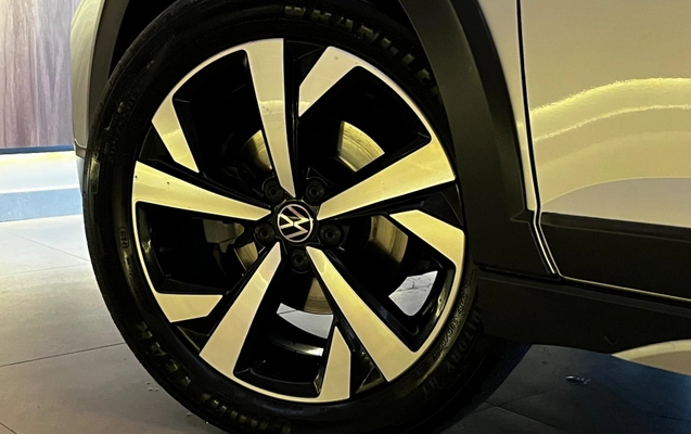 imagem-https://www.socarrao.com.br/sc-vehicle-images-prod/998645/1789755876377-36dbf8d7aa4d4d80baf37d9167bc46fa_1775911470167.jpeg