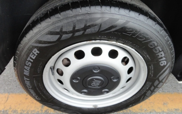 imagem-https://www.socarrao.com.br/sc-vehicle-images-prod/998651/1775911316307-RFNDMDQzMzMuSlBH.JPG