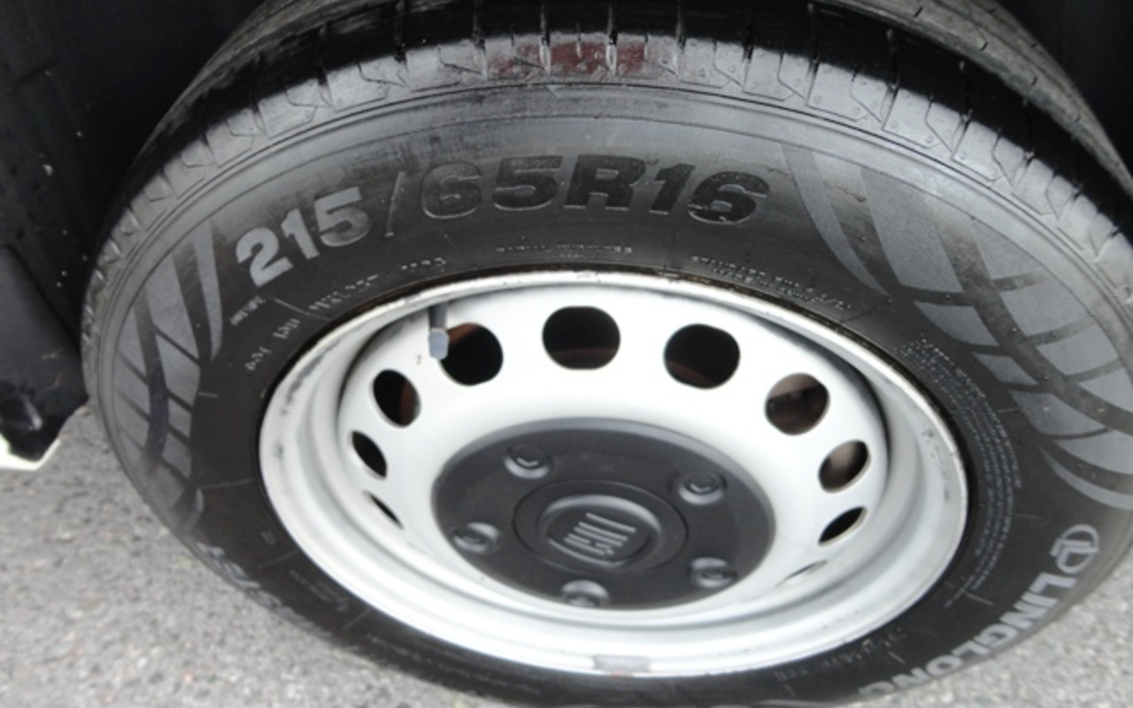 imagem-https://www.socarrao.com.br/sc-vehicle-images-prod/998651/1775911316381-RFNDMDQzMzIuSlBH.JPG