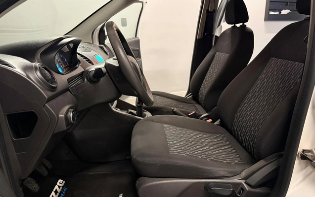 imagem-https://www.socarrao.com.br/sc-vehicle-images-prod/998821/1775914054860-003_1c3f736b6058ae8c8b6eb4af5e55fabf.jpeg