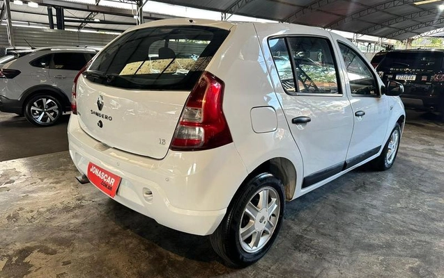 imagem-https://www.socarrao.com.br/sc-vehicle-images-prod/998970/1787766386229-7979631_0_B_98560f331a.jpeg