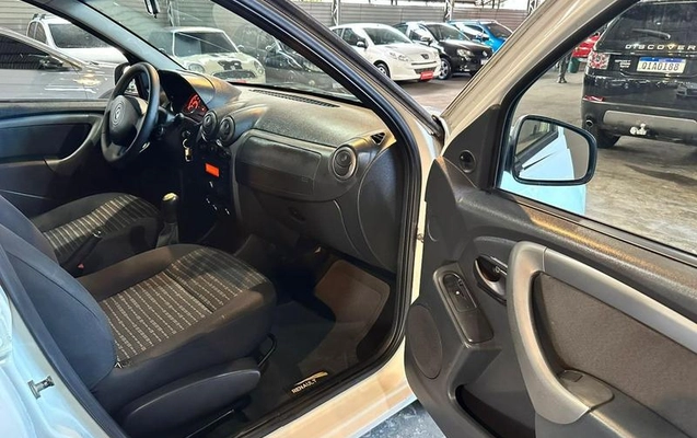 imagem-https://www.socarrao.com.br/sc-vehicle-images-prod/998970/1787766386236-7979631_8_B_fd1b3728d5.jpeg