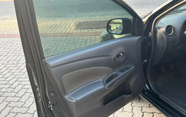 imagem-https://www.socarrao.com.br/sc-vehicle-images-prod/998996/1789507562566-003_df562cdfff0bfe4a1eef3a2db9750a3a.jpeg