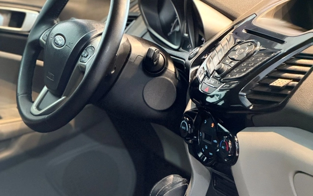 imagem-https://www.socarrao.com.br/sc-vehicle-images-prod/999113/1776198262264-V2hhdHNBcHAgSW1hZ2UgMjAyNi0wNC0xNCBhdCAxNS4xNi4zNi5qcGVn.jpeg