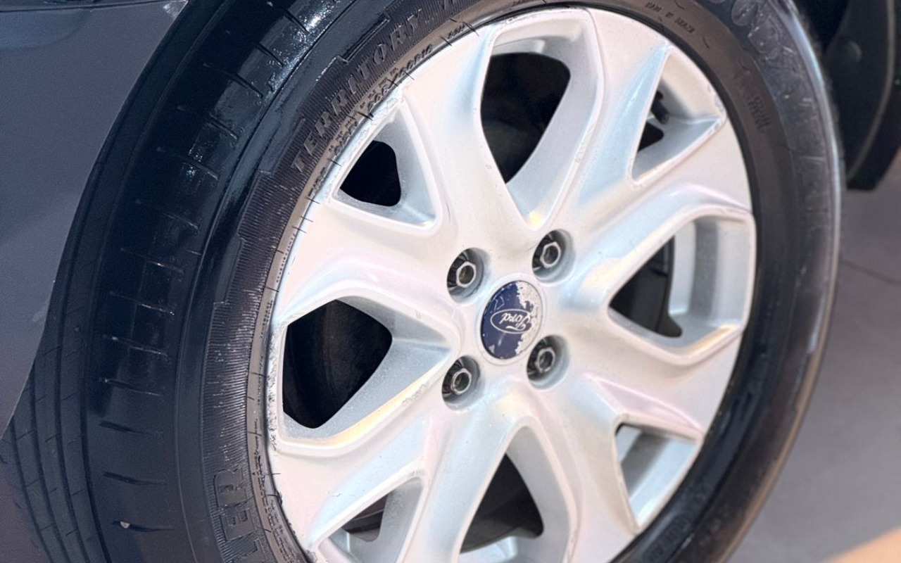 imagem-https://www.socarrao.com.br/sc-vehicle-images-prod/999113/1776198262789-V2hhdHNBcHAgSW1hZ2UgMjAyNi0wNC0xNCBhdCAxNS4xNi4zNSAoNCkuanBlZw.jpeg
