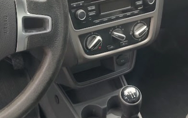 imagem-https://www.socarrao.com.br/sc-vehicle-images-prod/999136/1775919770514-SU1HXzIwMjYwNDExXzExMjI1MTc5OV9IRFIuanBn.jpg