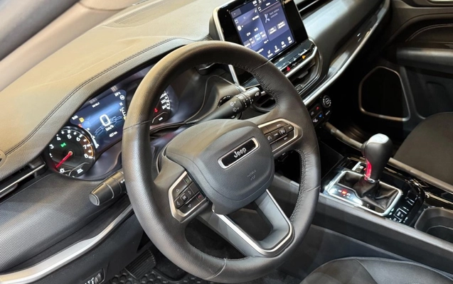 imagem-https://www.socarrao.com.br/sc-vehicle-images-prod/999151/1775920054064-15_033548.jpg