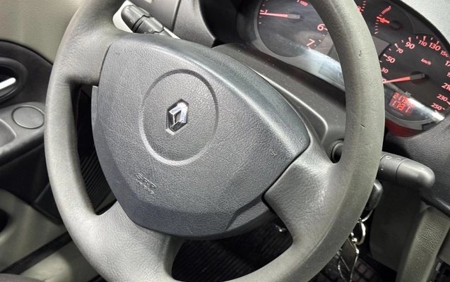 imagem-https://www.socarrao.com.br/sc-vehicle-images-prod/999191/1775920890279-16_091057.jpg