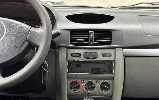 imagem-https://www.socarrao.com.br/sc-vehicle-images-prod/999191/1775920890291-7_091057.jpg