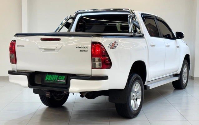 imagem-https://www.socarrao.com.br/sc-vehicle-images-prod/999196/1775920951610-10_111833.jpg