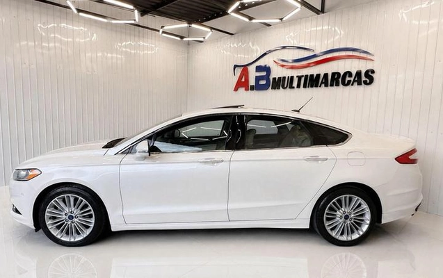 imagem-https://www.socarrao.com.br/sc-vehicle-images-prod/999243/1786373048494-7982341_6_B_377193162f.jpeg