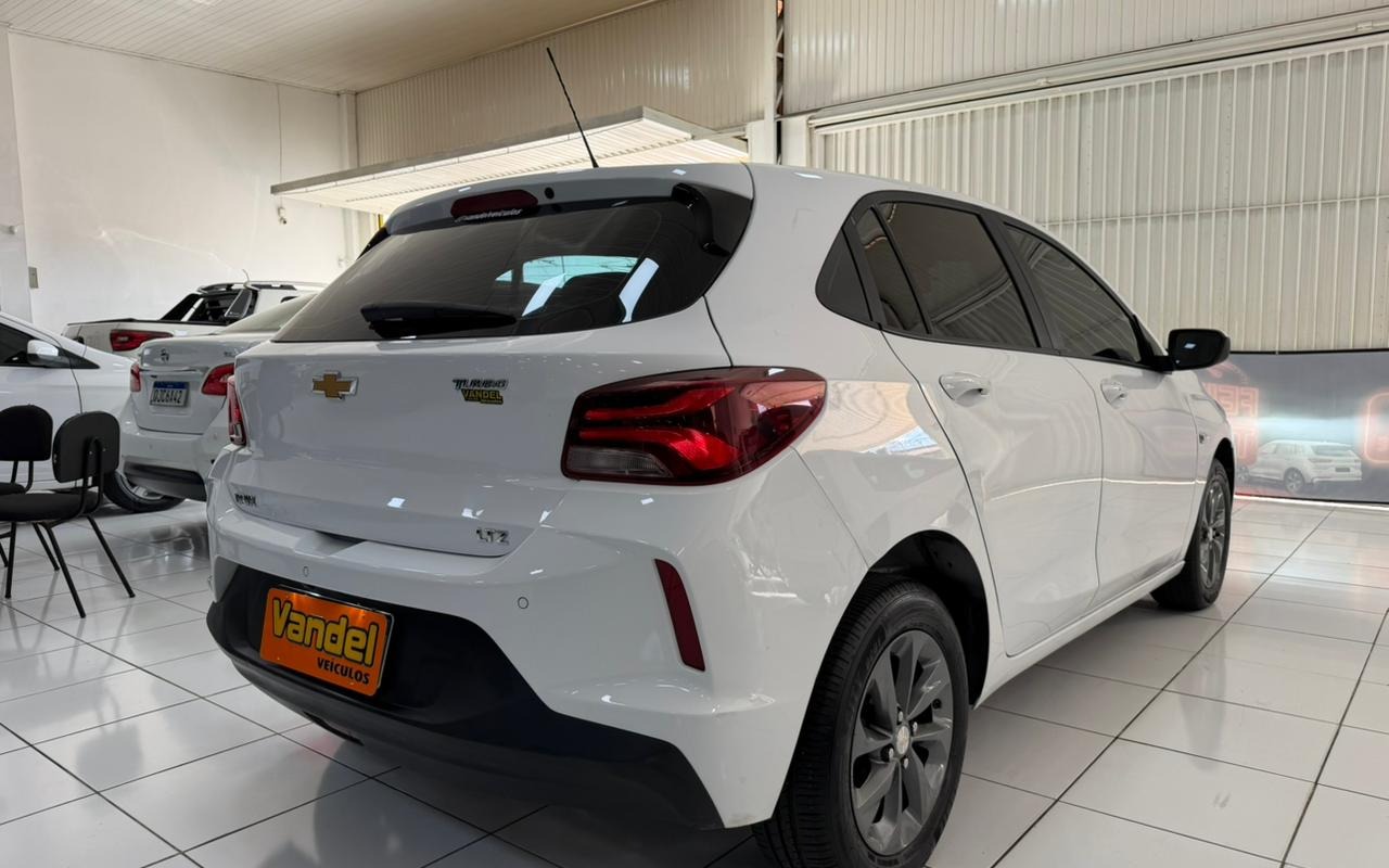 imagem-https://www.socarrao.com.br/sc-vehicle-images-prod/999395/1775927926258-V2hhdHNBcHAgSW1hZ2UgMjAyNi0wNC0xMSBhdCAxNC4wNy4xMyAoMikuanBlZw.jpeg