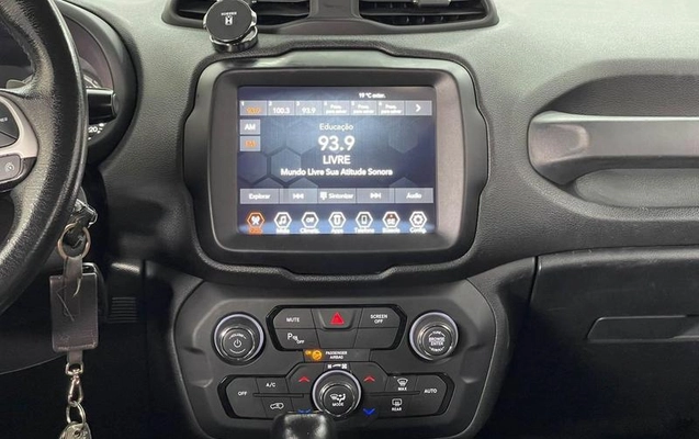 imagem-https://www.socarrao.com.br/sc-vehicle-images-prod/999523/1786719459708-7983913_7_B_c2734285bb.jpeg