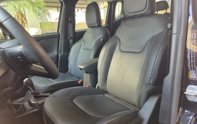 imagem-https://www.socarrao.com.br/sc-vehicle-images-prod/999534/1775934390540-NGFjY2E1YmItYzAzYi00YWVjLWFlMDEtY2VlOWYwMTY0ZDAzLmpwZWc.jpeg