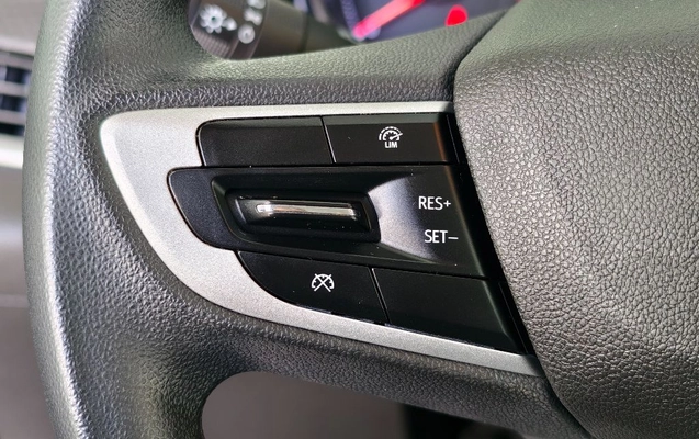 imagem-https://www.socarrao.com.br/sc-vehicle-images-prod/999640/1787350848527-gb-e1cf139.jpg